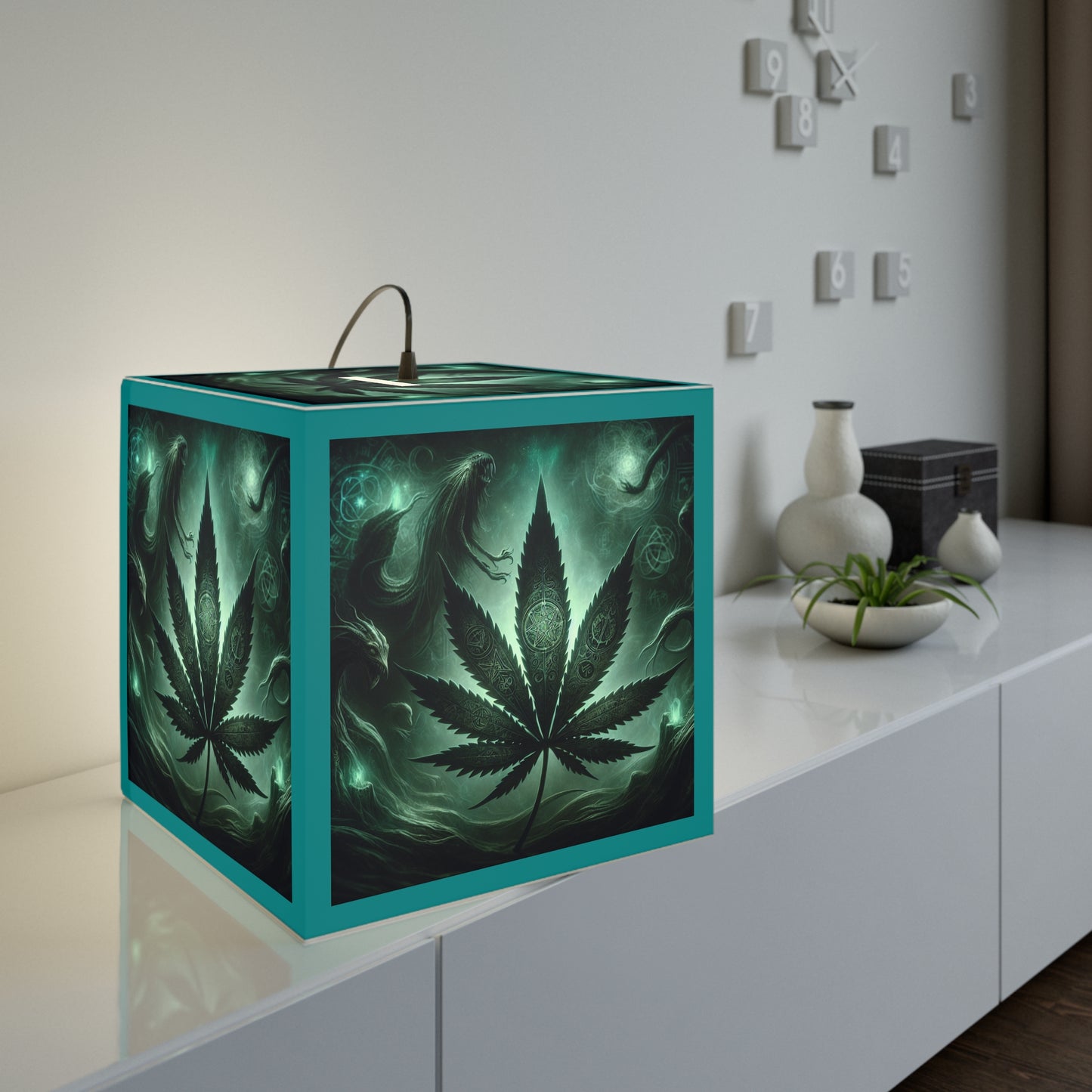 Mary Jane Light Cube Lamp