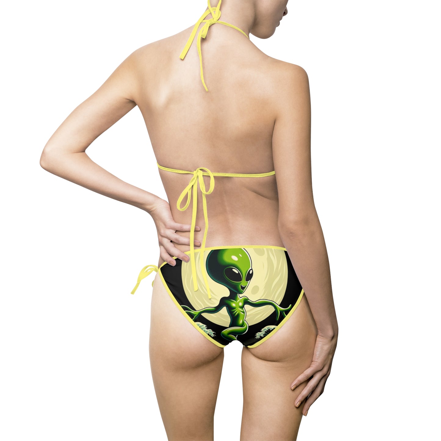 Alien Print Women's Bikini Swimsuit - Summer Beachwear for Fun Adventures