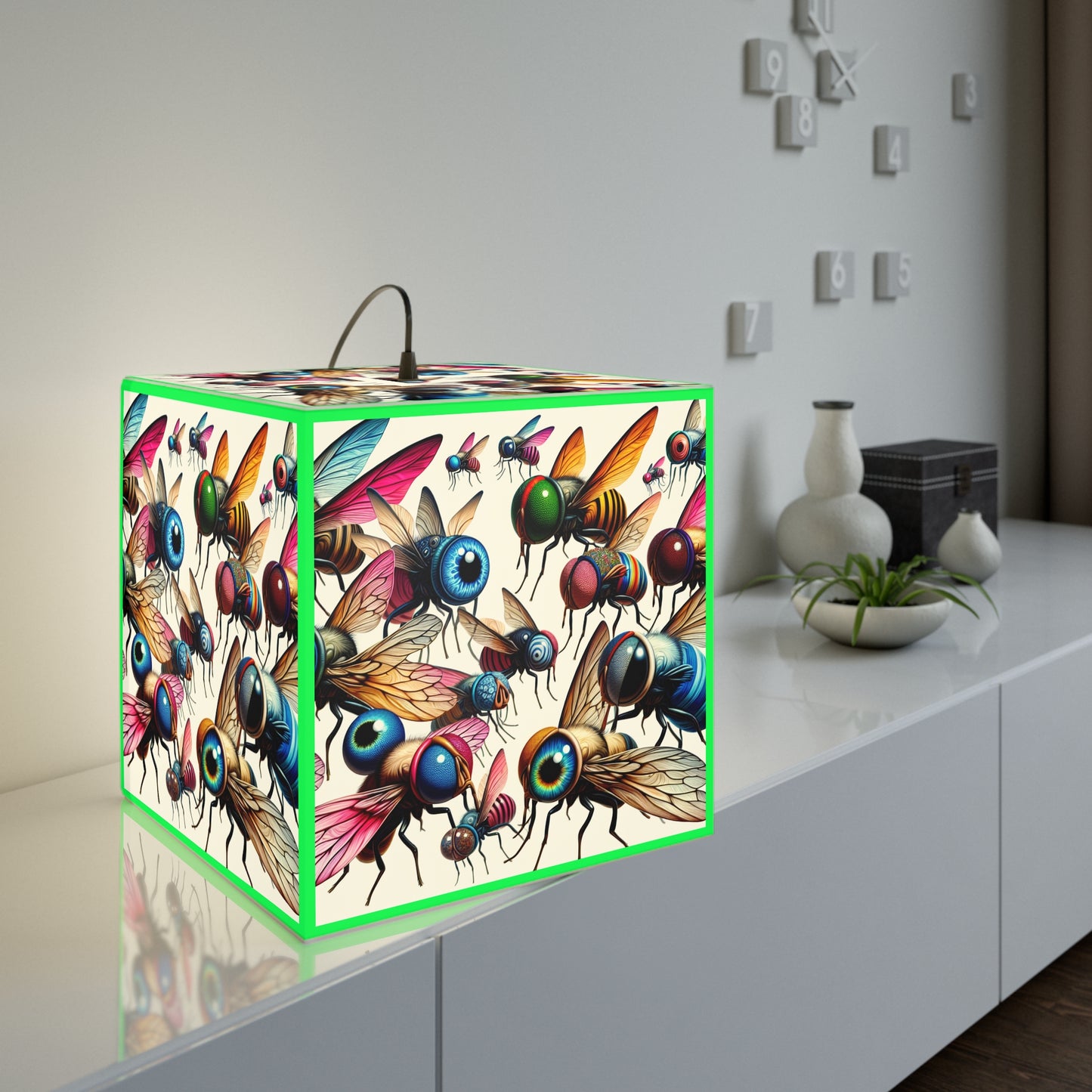 The Bugz Light Cube Lamp
