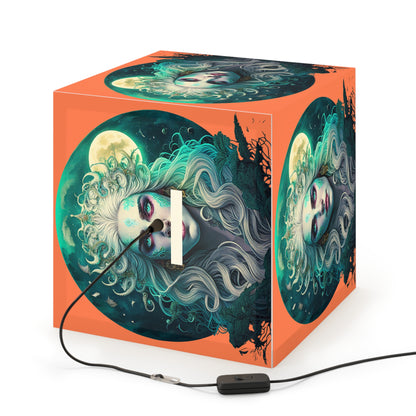 Simple Alluring Style Queen Ida Light Cube Lamp