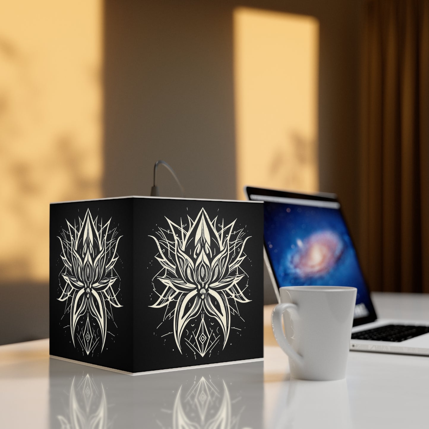 Overture Light Cube Lamp